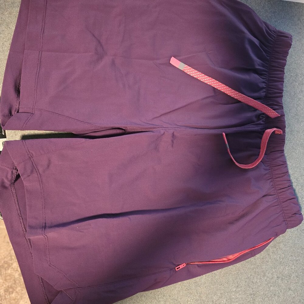 Fabletics mens sized medium shorts